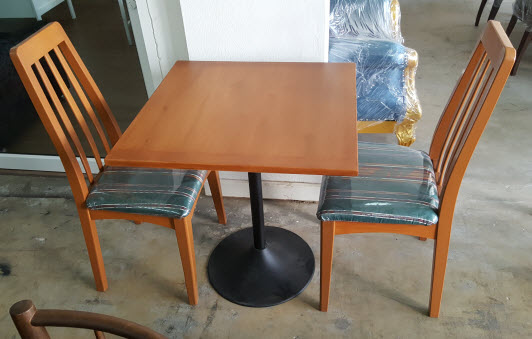 ชุดโต๊ะกาแฟ พีท แอนด์ ซัน (Peat and Sun Table Set) ชุดโต๊ะกาแฟ พีท แอนด์ ซัน (Peat and Sun Table Set)