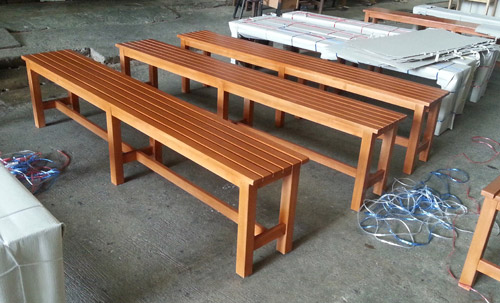 ม้านั่งระแนงไม้ยางพารา 150x30x45 ม้านั่งระแนงไม้ยางพารา 150x30x45
