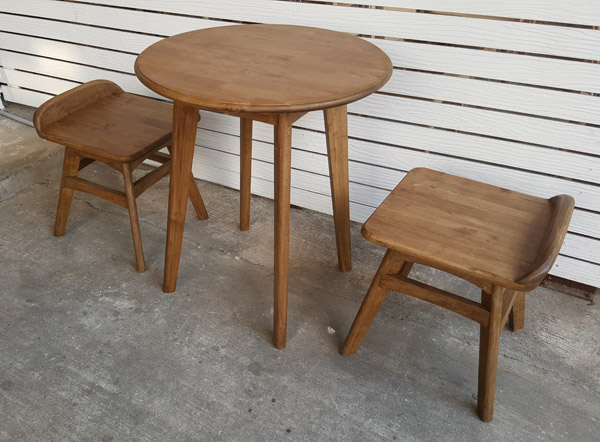 โต๊ะ เอเดรียน (Adrian Cafe Table) โต๊ะ เอเดรียน (Adrian Cafe Table)